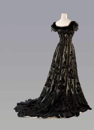 150 anni di moda alla Venaria Reale (Torino)