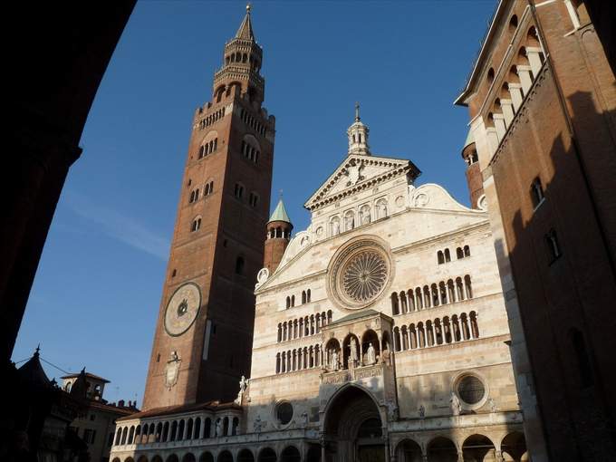 Cremona, Cathedral facade