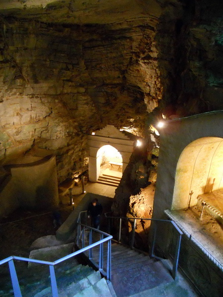 la grotta si San Michele