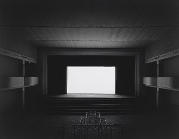 DHiroshi Sugimoto Cinema Teatro Nuovo, San Gimignano, 2013