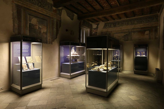 Vercelli Fondazione Museo del tesoro del duomo e Archivio capitolare