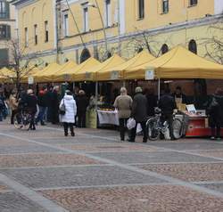 Mercato a Monza
