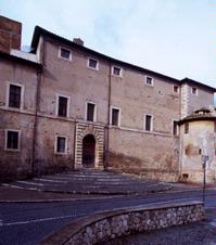 Palazzo Caetani a Cisterna. Foto di proprietà dell'APT di Latina