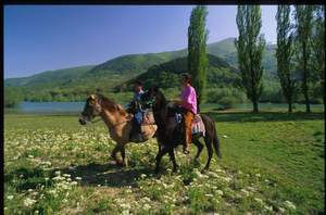 Passeggiata a cavallo - Archivio di Abruzzo Promozione Turismo