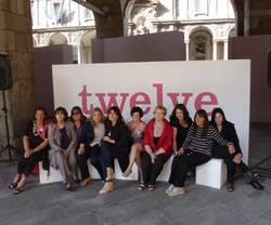 Twelve, dodici donne, mostra sull'obesità a Milano