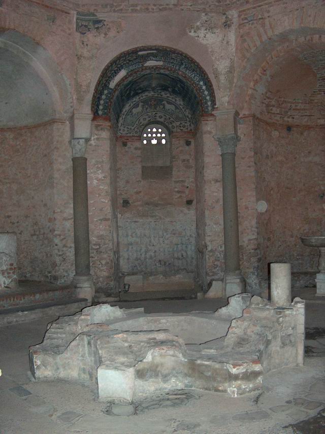 Battistero paleocristiano (V sec. d.C.). Interno - Civico Museo Ingauno (Albenga - SV)