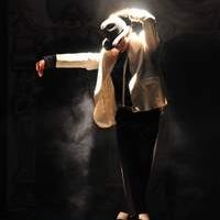 MoonwalKing of Pop a teatro