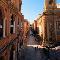 Marsala: via Garibaldi e Palazzo VII Aprile – (ph Letterio Pomara) (Archivio fotografico dell’Azienda Provinciale Turismo di Trapani)