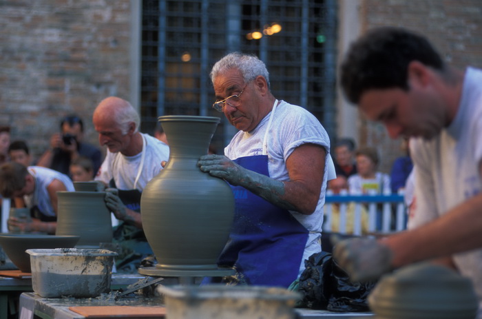 Artigiani a Faenza