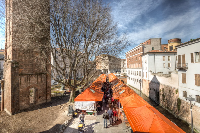 Mercato contadino_Foto Comune_Fotografi Compagnoni e Zapparoli