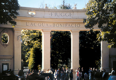 Ingresso delle terme di Bonifacio