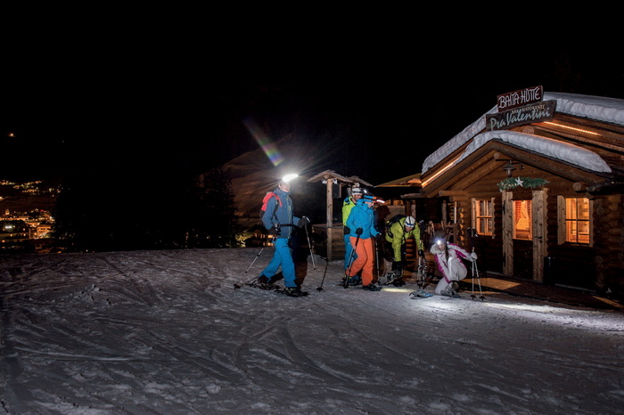 Hütte NachtsDOLOMITESValgardenaHütte_Nachts@DOLOMITESValgardena