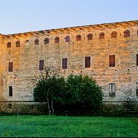Castello di San Pietro in Cerro - Per concessione dell\'archivio immagini della Provincia di Piacenza - Immagine realizzata dal fotografo PERAZZOLI