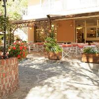 Residence Hotel Kriss & Apartments di Deiva Marina (SP)