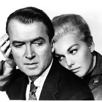 Kim Novak e James Stewart nella Donna che visse due volte (1958) La donna che visse due volte, 1958 © Universal Pictures