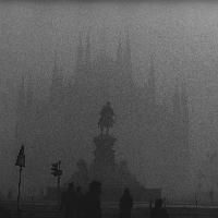 Nebbia in piazza Duomo © Archivio Carlo Orsi