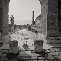 Kenro Izu, Foro, Pompei, 2016