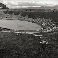 Kenro Izu, Anfiteatro, Pompei, 2016