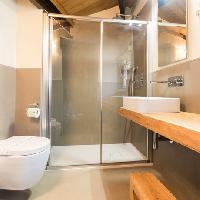 Castel del Giudice - Executive suite - credit Borgotufi