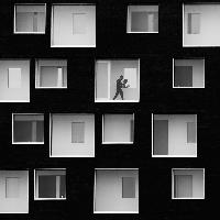 Gino Ricardo, Thinking in boxes (URBAN Photo Awards 2022 - Finalista)