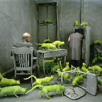 Sandy Skoglund, Radioactive Cats, 1980, ©Sandy Skoglund - Courtesy Paci contemporary gallery (Brescia- Porto Cervo, IT)