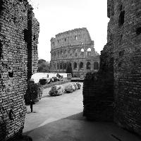 Dalla serie Passeggiata romana, Colosseo © Paolo Pellegrin 