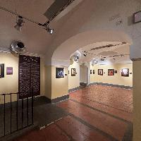 Jack Vettriano, Palazzo Velli, Roma, installation view