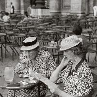 Ruth Orkin, Two American Tourists, Rome, Italy, 1951