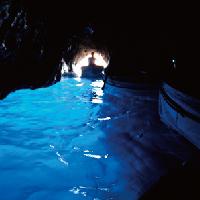 Capri, Grotta Azzurra (Foto www.turismoregionecampania.it)